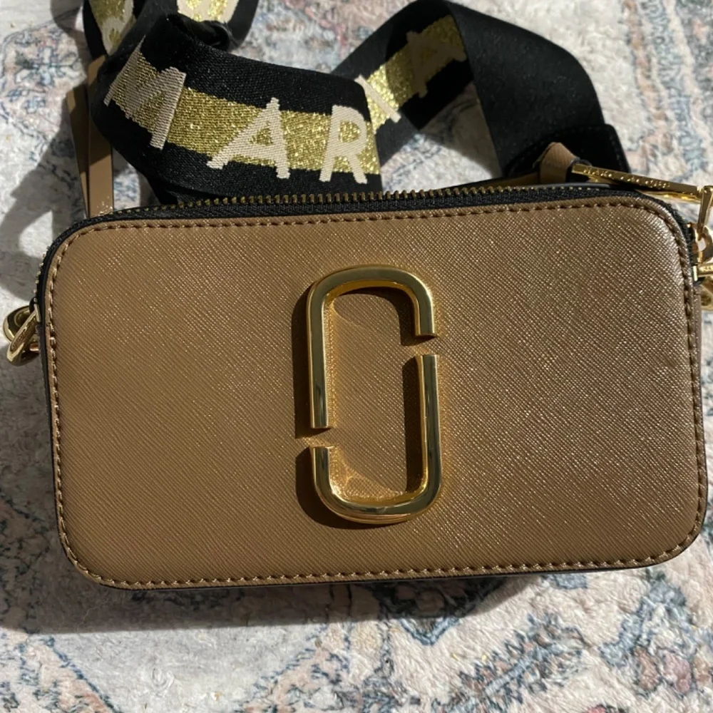 Marc Jacobs - Picture 2 of 4